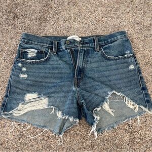Abercrombie & Fitch Mid Rise Boyfriend Shorts